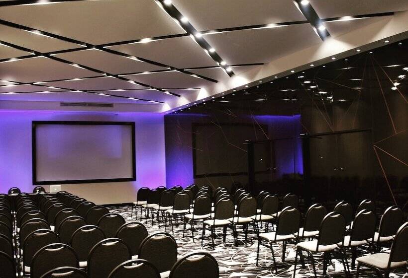 هتل Holiday Inn Rosario, An Ihg