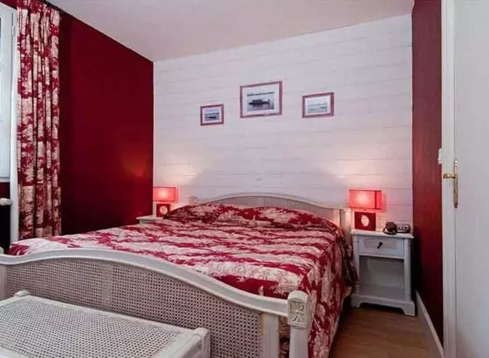 호텔 Logis Hôtel Le Bussy