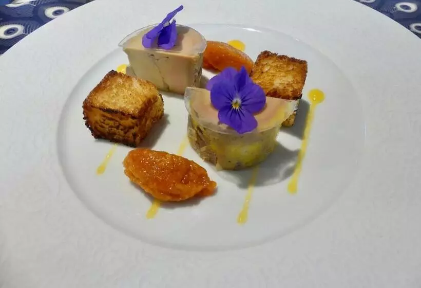 酒店 Le Chapeau Rouge