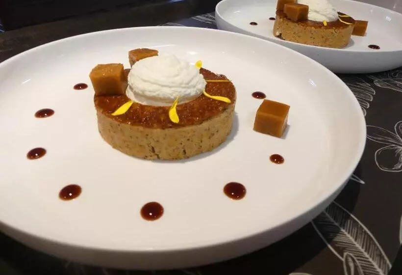 酒店 Le Chapeau Rouge