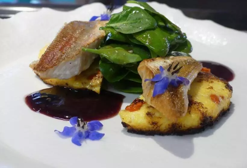 酒店 Le Chapeau Rouge