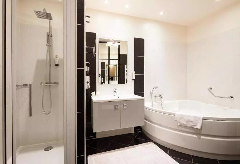 호텔 Logis Hôtel Restaurant De La Paix