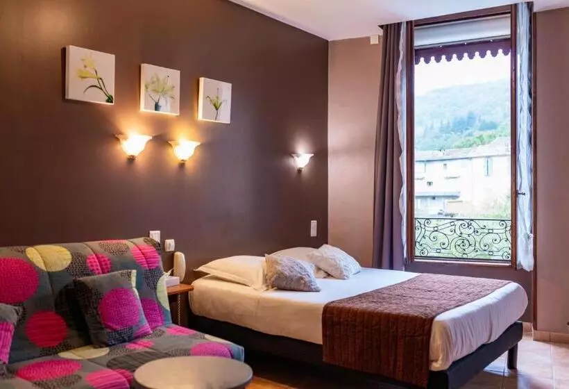 호텔 Logis Hôtel Restaurant De La Paix