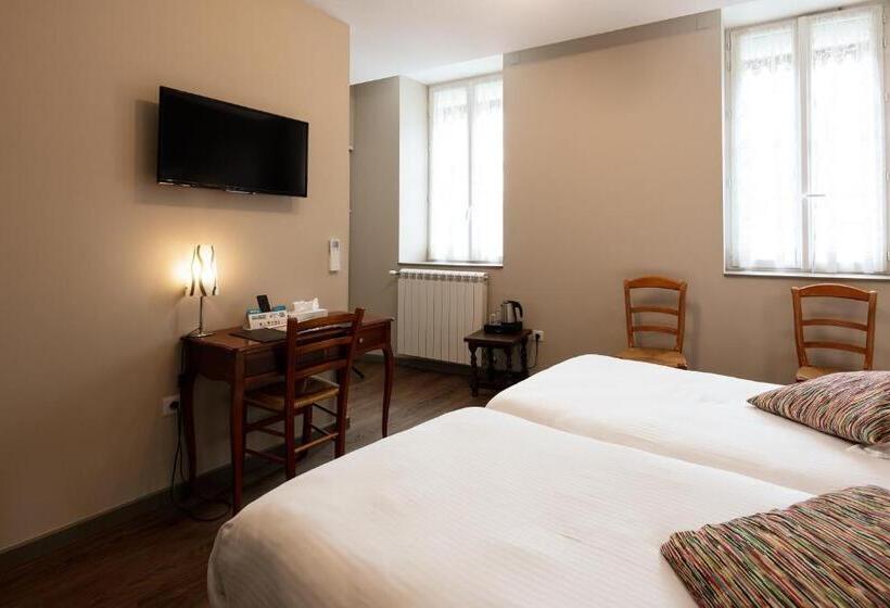 호텔 Logis Hôtel Restaurant De La Paix