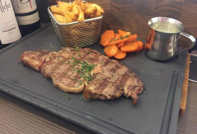 호텔 Logis Hôtel Restaurant De La Paix