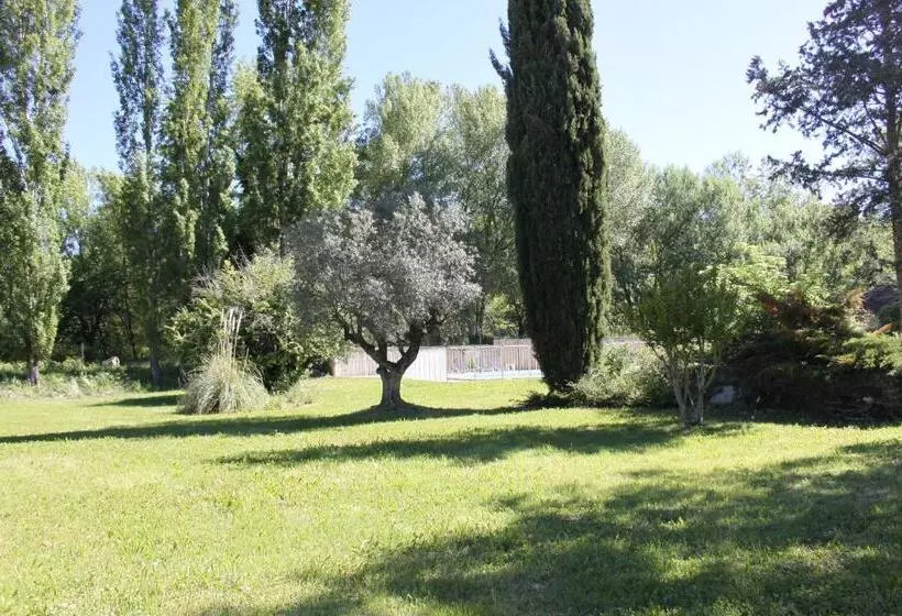 Отель Logis Hôtels Le Saint Marc