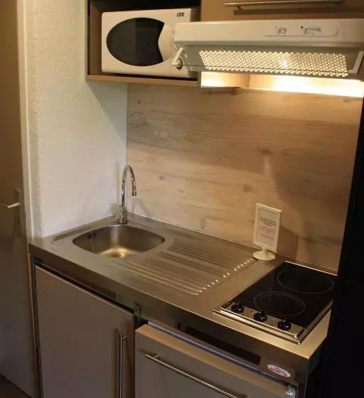 Отель Logis Hôtels Le Saint Marc