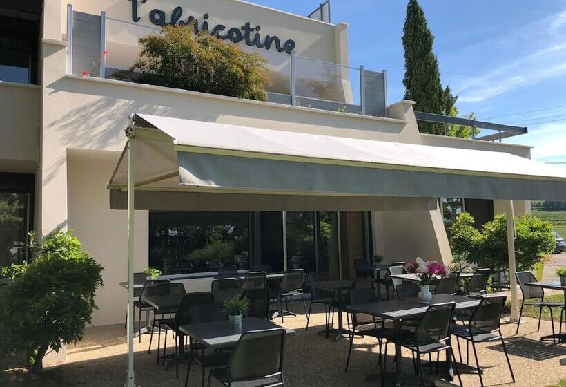 Hotelli Logis Hôtel L Abricotine