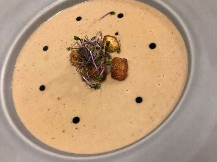 Hotelli Logis Hôtel L Abricotine