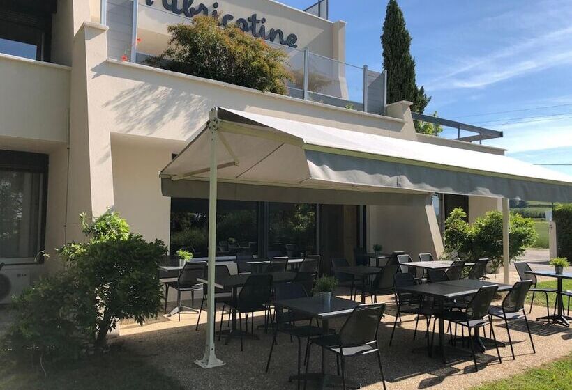 Hotelli Logis Hôtel L Abricotine