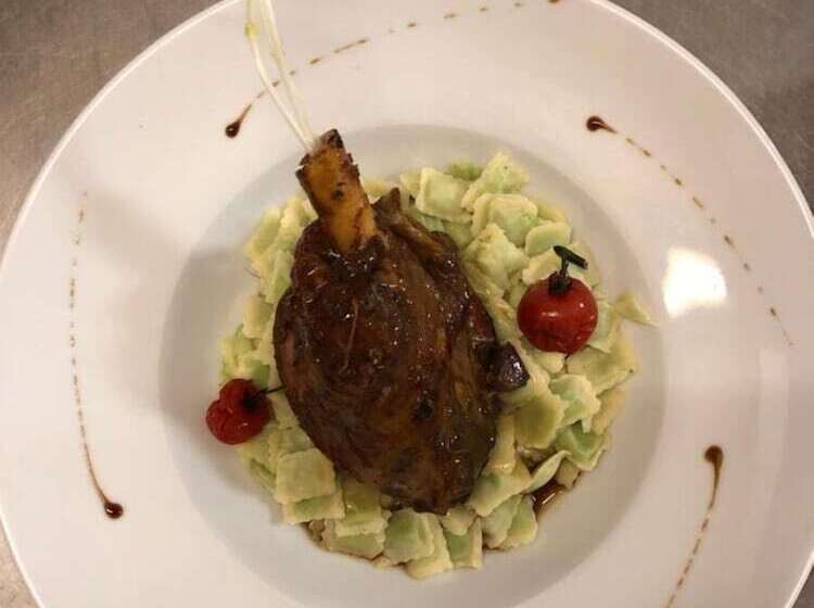 Hotelli Logis Hôtel L Abricotine