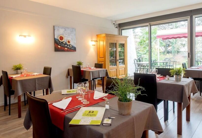 Hotelli Logis Hôtel L Abricotine