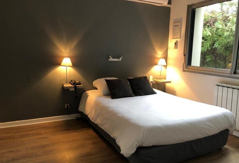 Hotelli Logis Hôtel L Abricotine