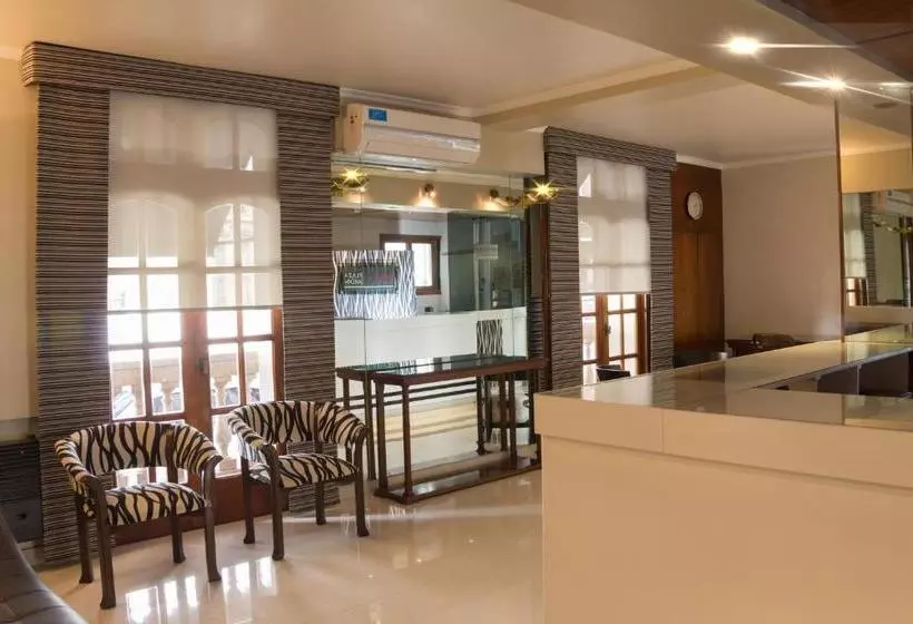 هتل Parana  Plaza Jardín