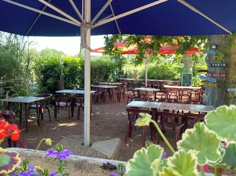 בית מלון כפרי Restaurant La Place