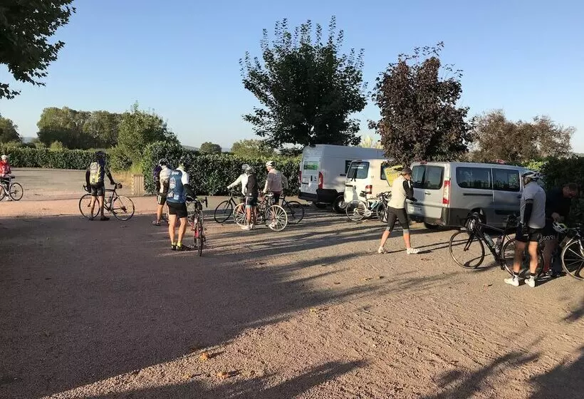 בית מלון כפרי Restaurant La Place