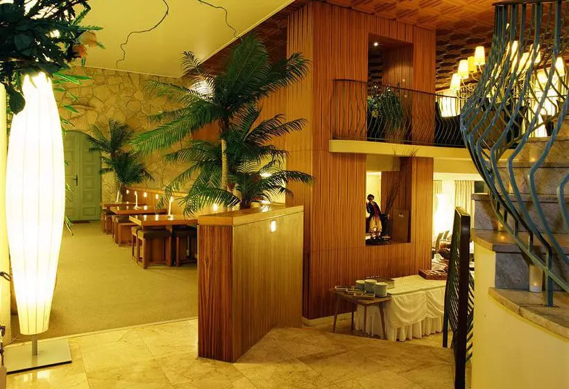 Inter Hotel Au Pavillon Bleu