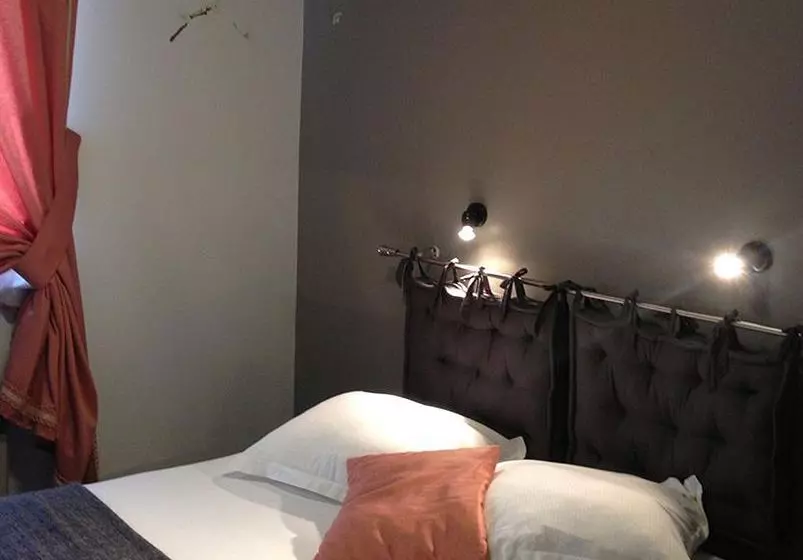 Inter Hotel Au Pavillon Bleu