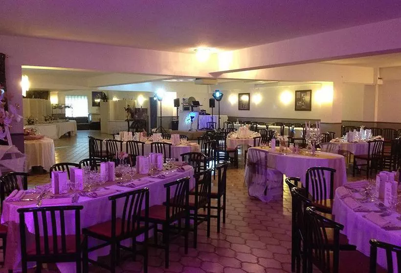 Inter Hotel Au Pavillon Bleu