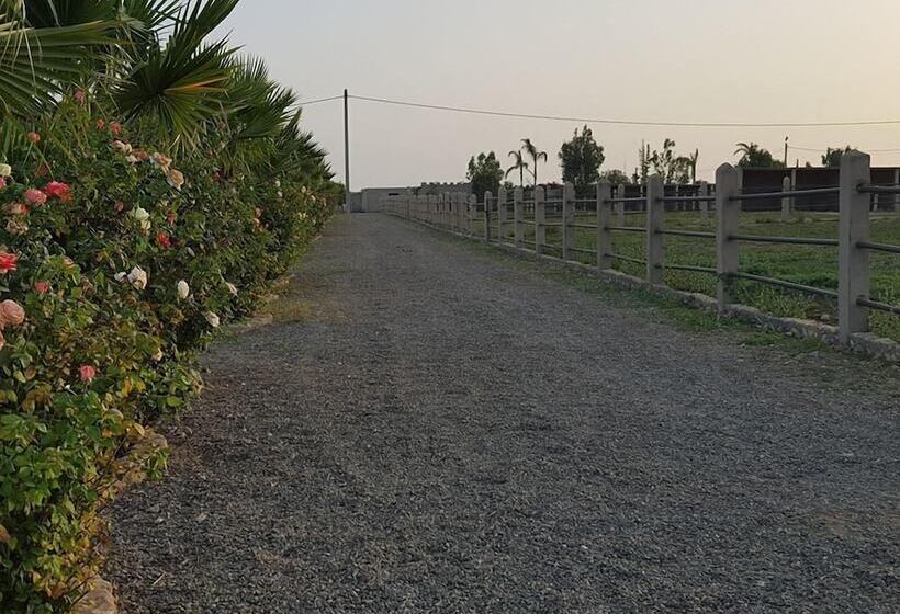 هتل روستایی Koheilan Oriental Lodge Farm