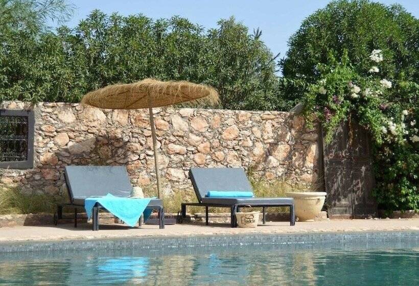 هتل روستایی Koheilan Oriental Lodge Farm