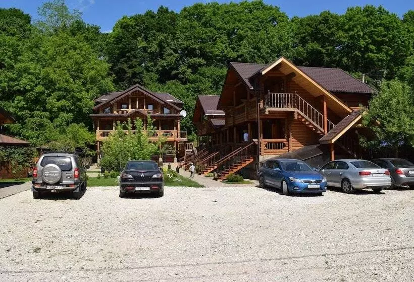 Majatalo Ryabinovie Busy Guest House