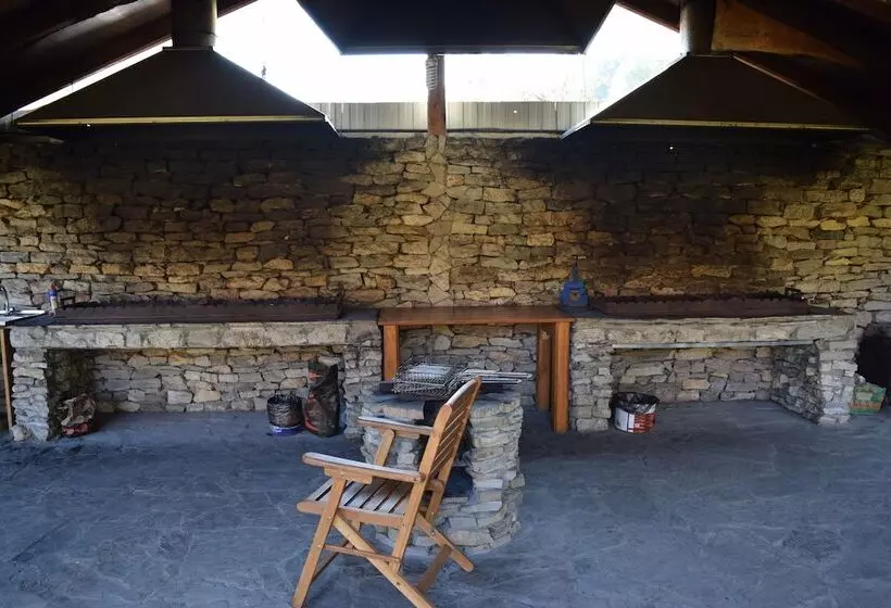 Majatalo Ryabinovie Busy Guest House