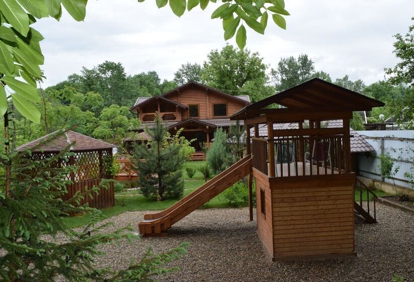 ペンション Ryabinovie Busy Guest House