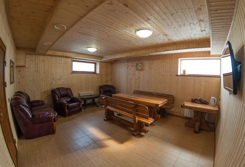 ペンション Ryabinovie Busy Guest House