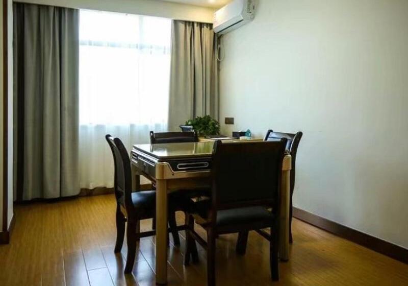 Отель Greentree Inn Yiyang City Anhua County Anhua Grand Theatre Express