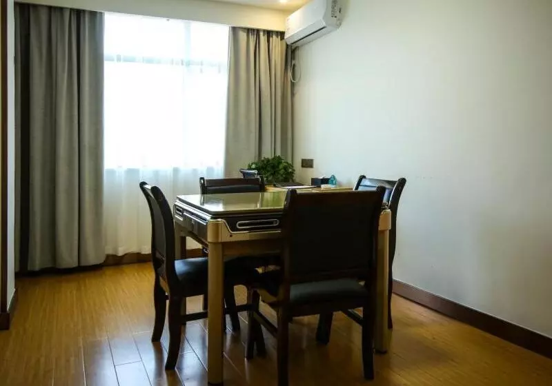 Hotelli Greentree Inn Yiyang City Anhua County Anhua Grand Theatre Express