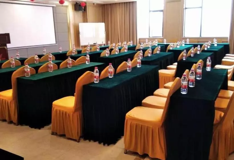 Hotelli Vienna International