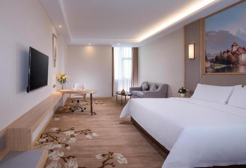 فندق Vienna International