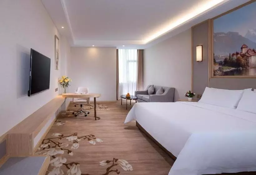 Hotelli Vienna International