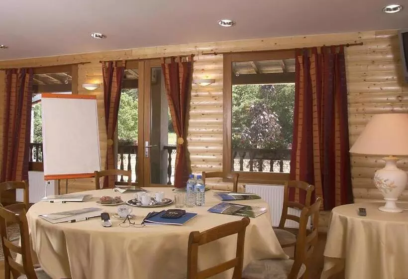 Hôtel Au Pont De Raffiny