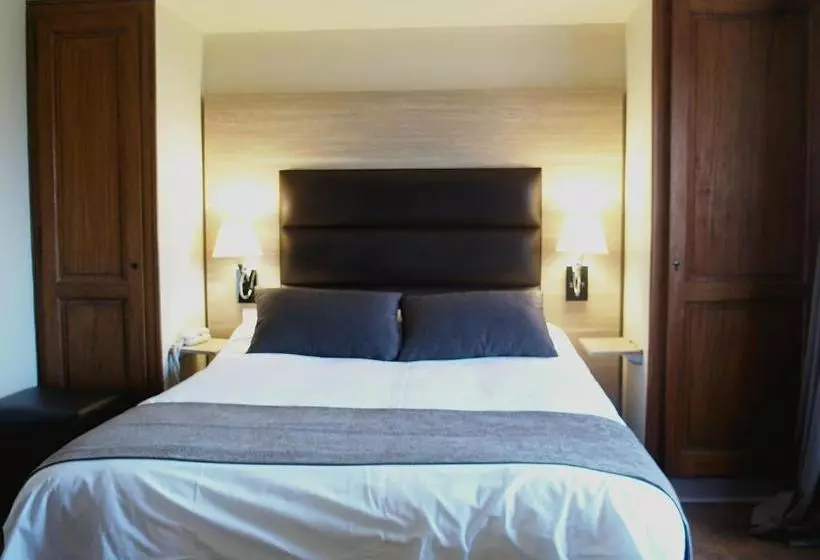 Logis Hotel Auberge De L'Hélix