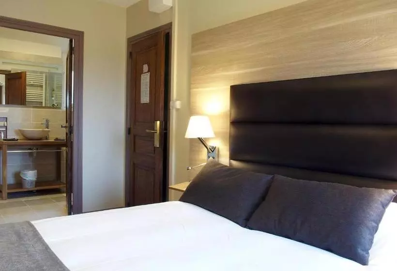 Logis Hotel Auberge De L'Hélix