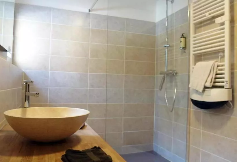 Logis Hotel Auberge De L'Hélix