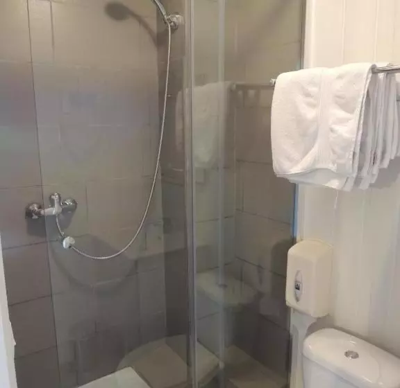 ホテル Auberge Des Charmilles