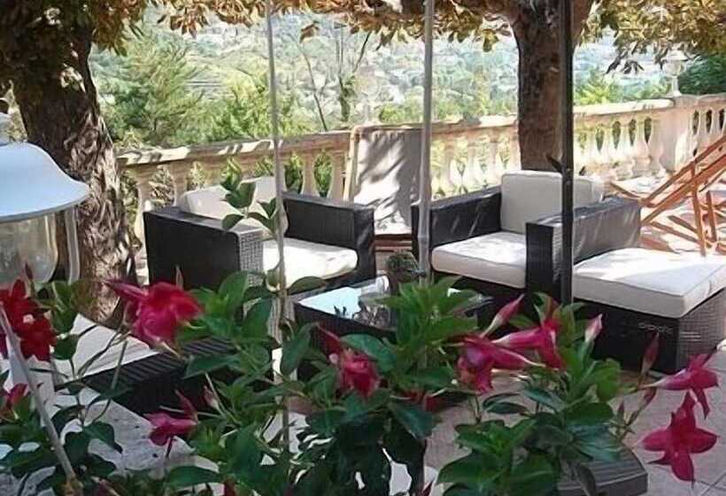 בית מלון כפרי Auberge Provencale