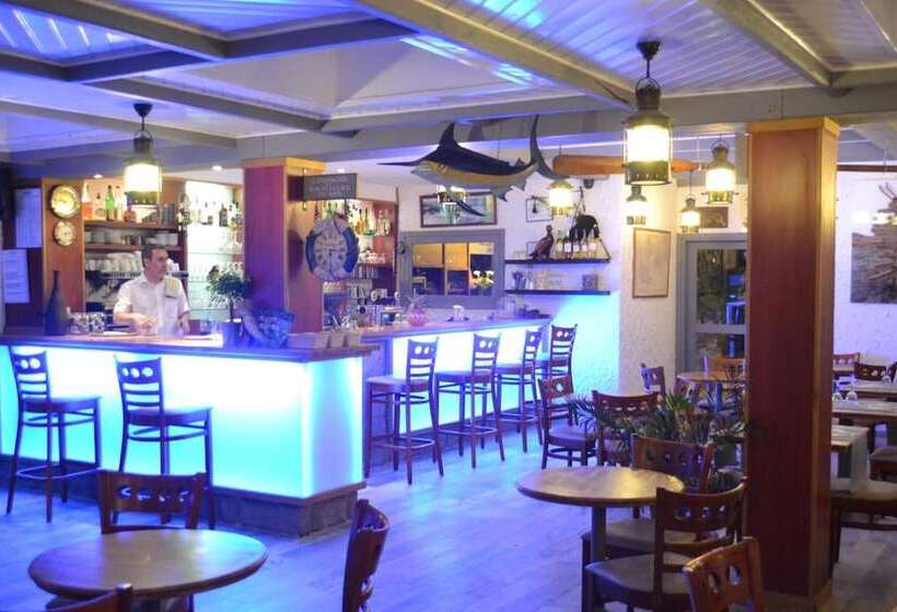 فندق De Bretagne