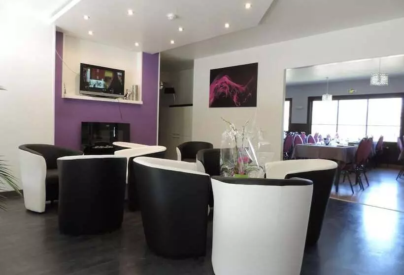 בית מלון כפרי Hôtel Le Châtelet Logis