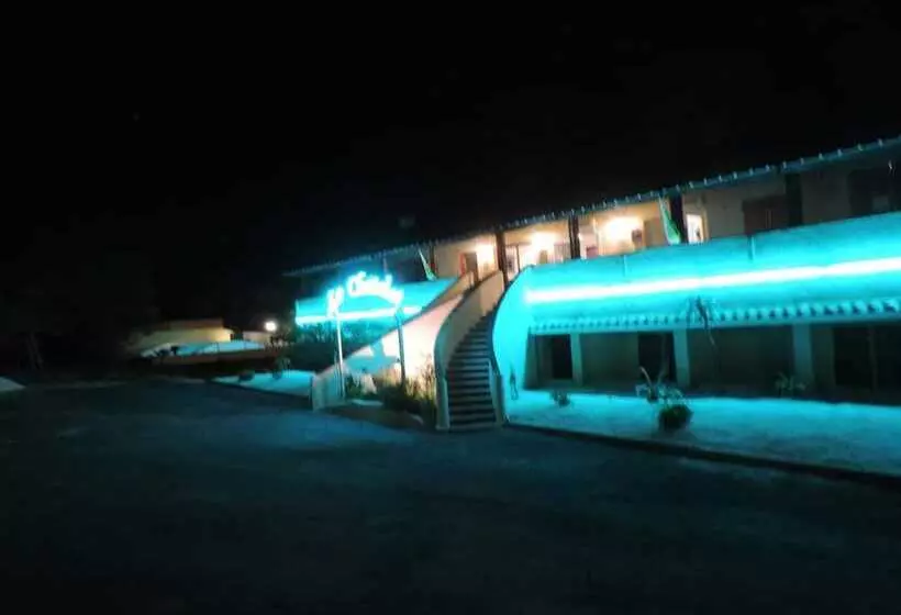 בית מלון כפרי Hôtel Le Châtelet Logis