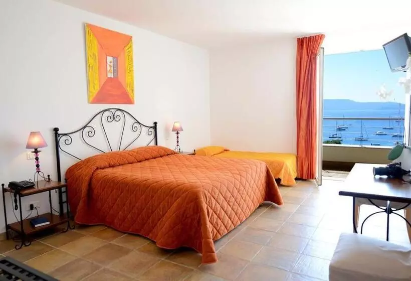 בית מלון כפרי Les Eucalyptus