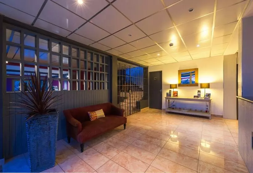 בית מלון כפרי Les Eucalyptus