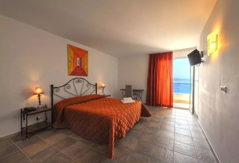 בית מלון כפרי Les Eucalyptus