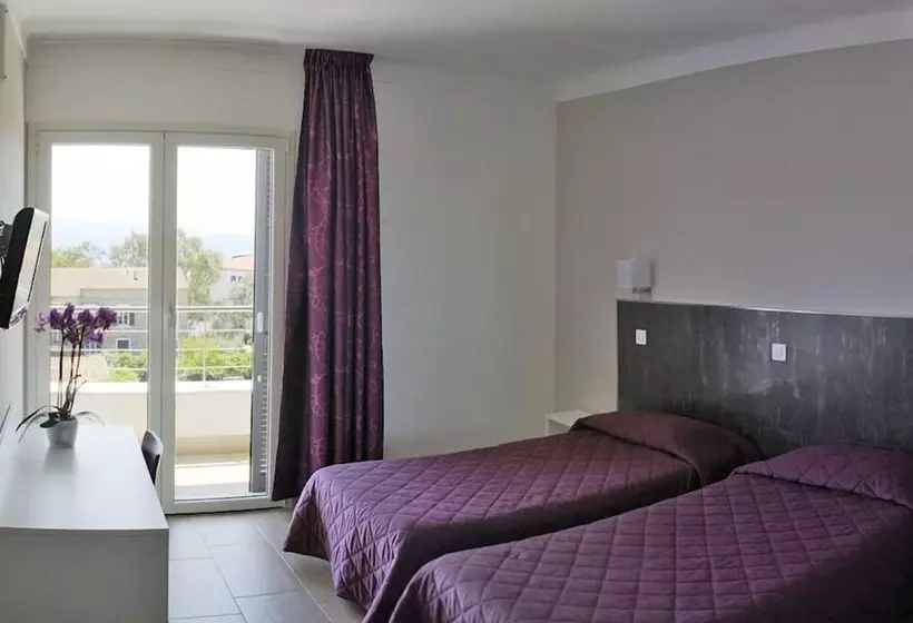 בית מלון כפרי Les Eucalyptus