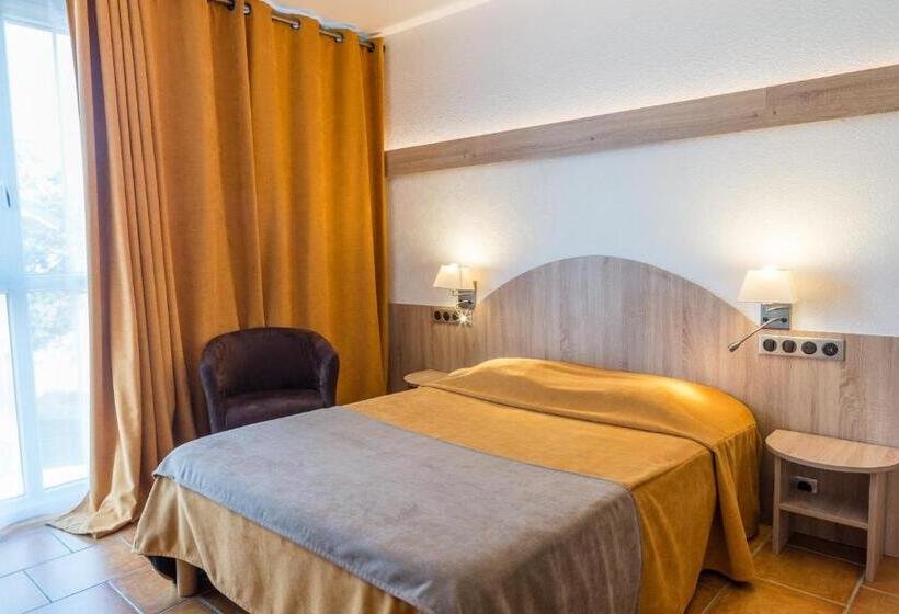 Отель Hôtel Morris