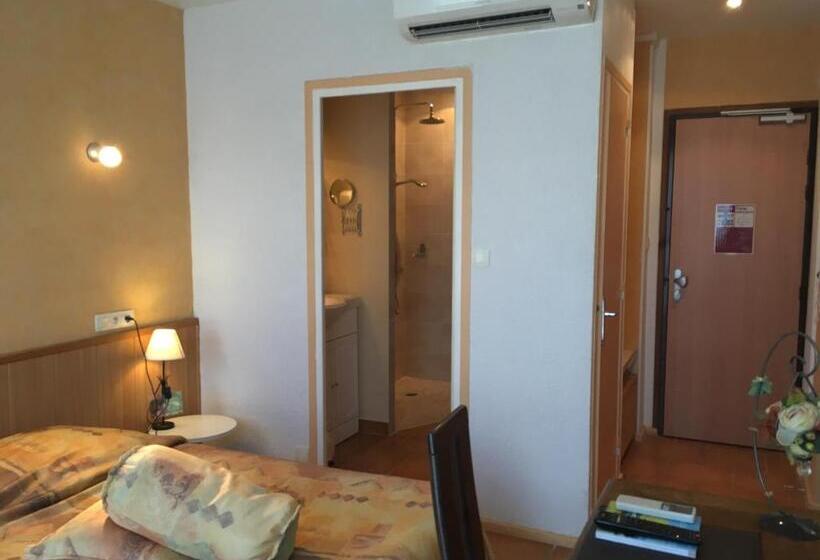 Отель Hôtel Morris