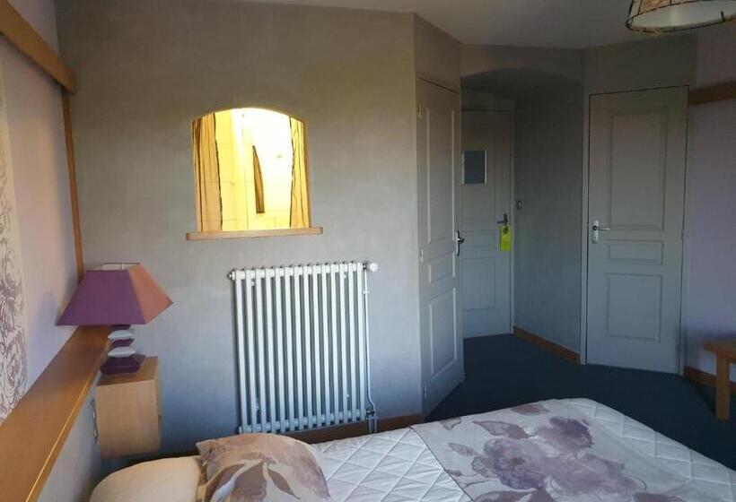 هتل Logis Hôtel Restaurant & Spa Les Remparts